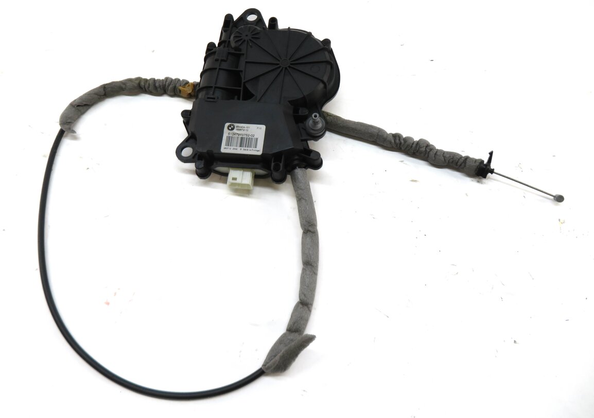 Thumbnail 4: 2013 BMW 535i (F10) REAR TRUNK LOCK LATCH SOFT CLOSE ACTUATOR MOTOR