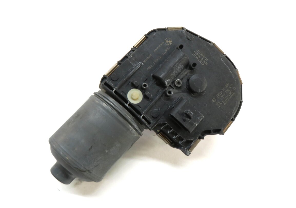 10-16 BMW M5 535i 550i 740i 750i 760i (F01 F02 F10) FRONT WINDSHIELD WIPER MOTOR