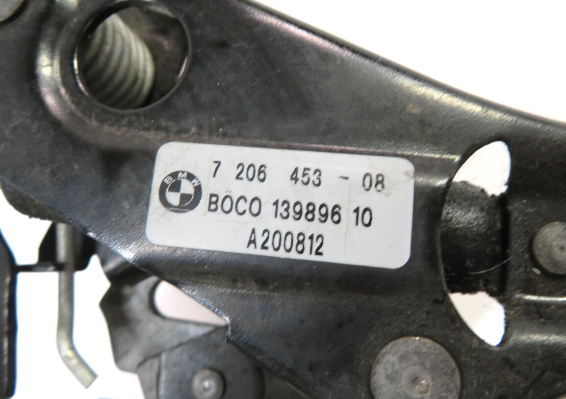 Thumbnail 8: 2013 BMW 535i (F10) FRONT LEFT & RIGHT LOWER HOOD LOCK LATCH SET w/ CABLE