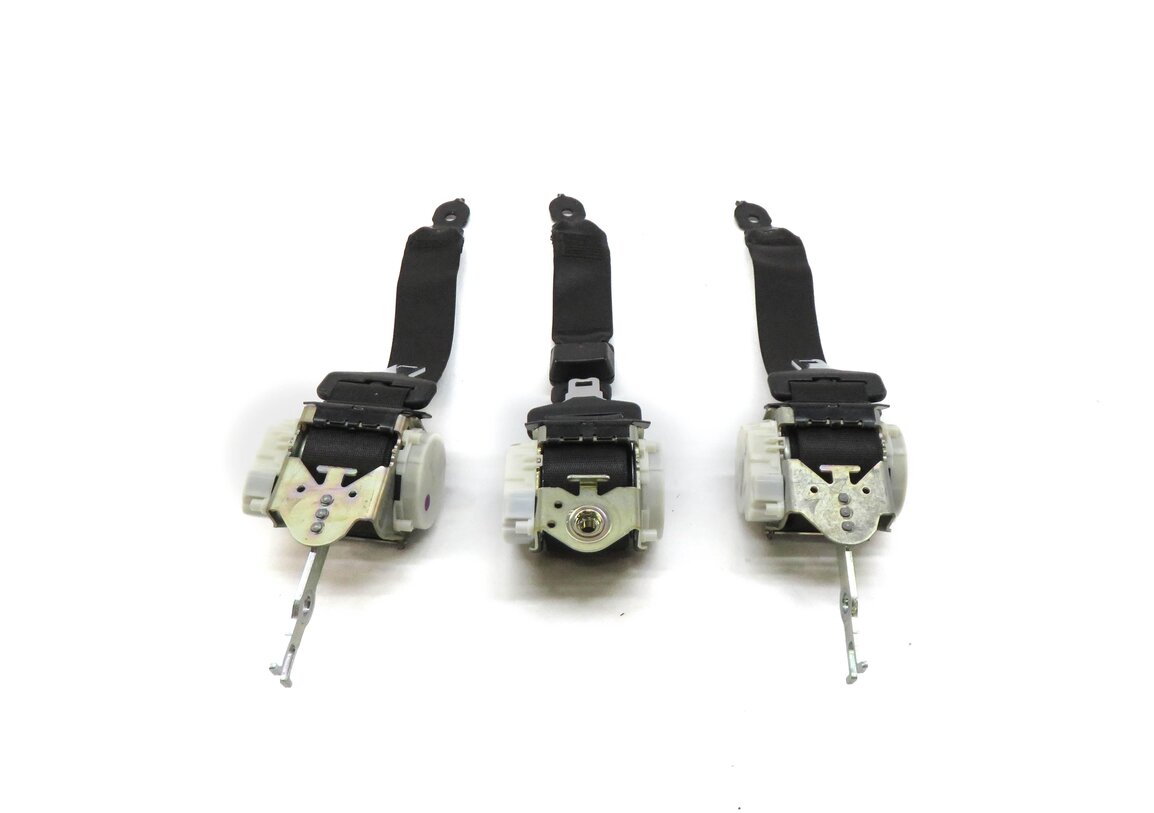 Thumbnail 3: 2013 BMW 535i (F10) REAR SEAT LEFT CENTER RIGHT SEATBELT RETRACTOR SET (BLACK)