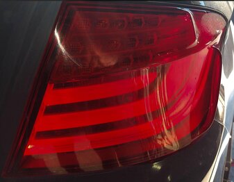 Thumbnail 2: 2011-2013 BMW 528i 535i 550i M5 (F10) RIGHT PASSENGER TAILLIGHT BRAKE LIGHT LAMP