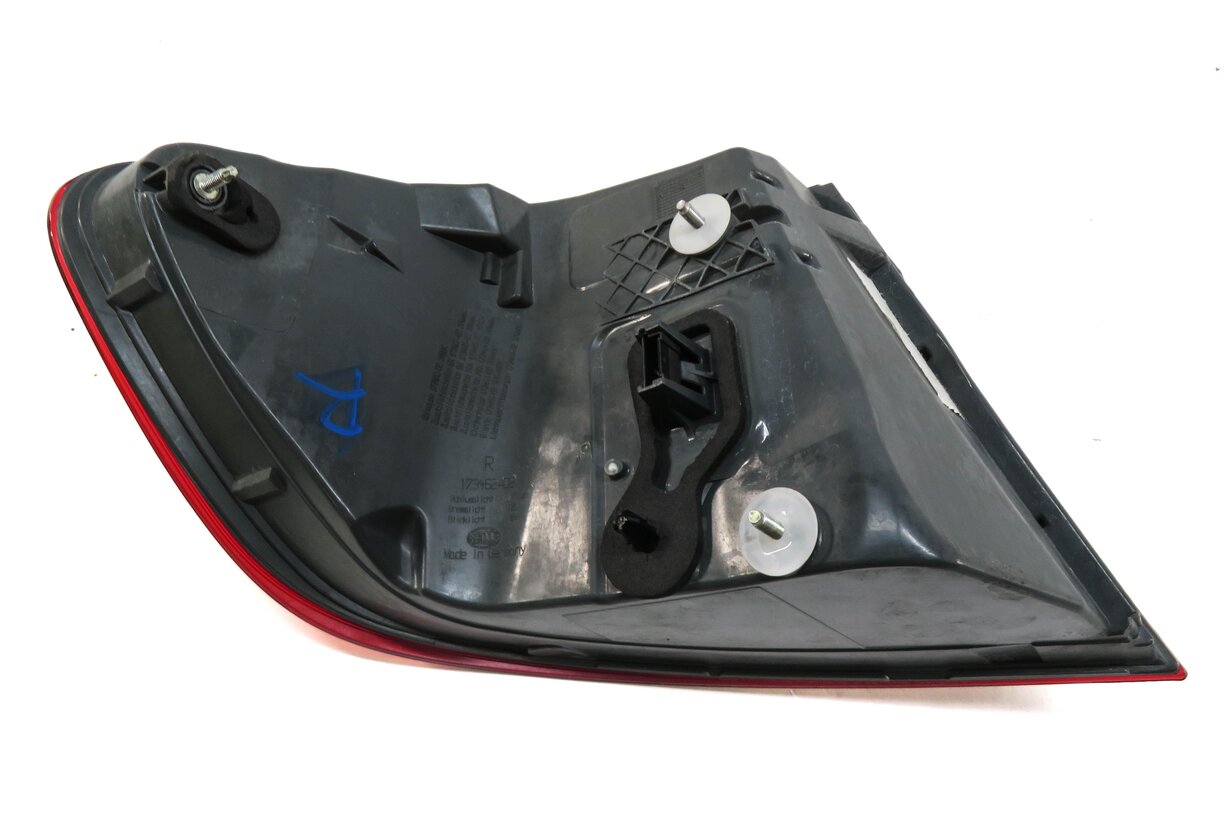 Thumbnail 4: 2011-2013 BMW 528i 535i 550i M5 (F10) RIGHT PASSENGER TAILLIGHT BRAKE LIGHT LAMP