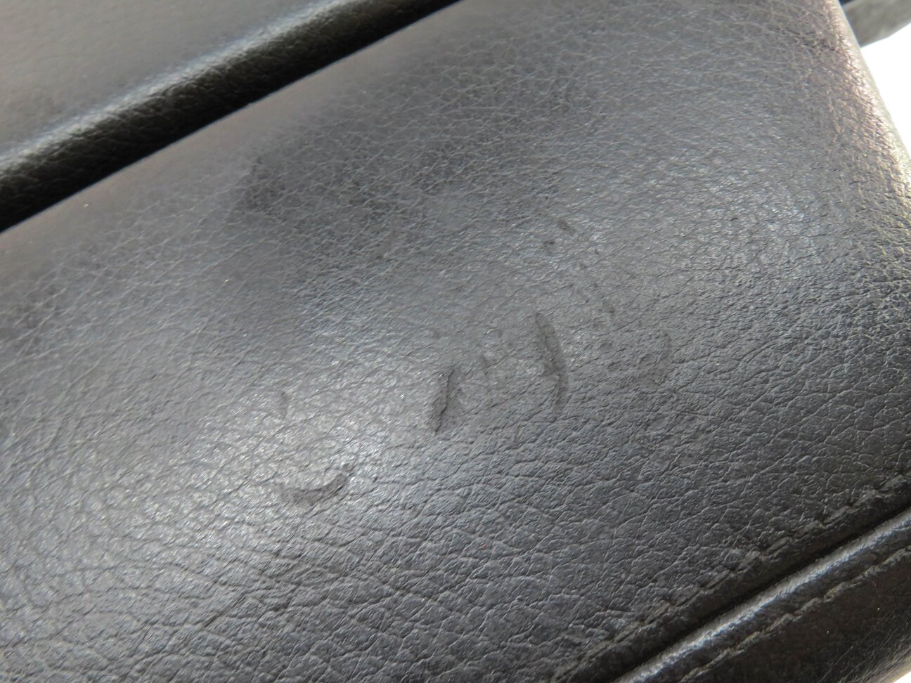 Thumbnail 6: 12-16 BMW 528i 535i 550i (F10) FRONT CENTER CONSOLE ARM REST COMPARTMENT (BLACK)