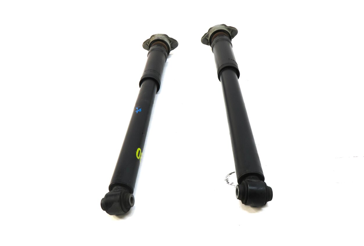 Thumbnail 2: 2016 MERCEDES E350 SEDAN (W212) REAR LEFT & RIGHT STANDARD SHOCK STRUT SET/2