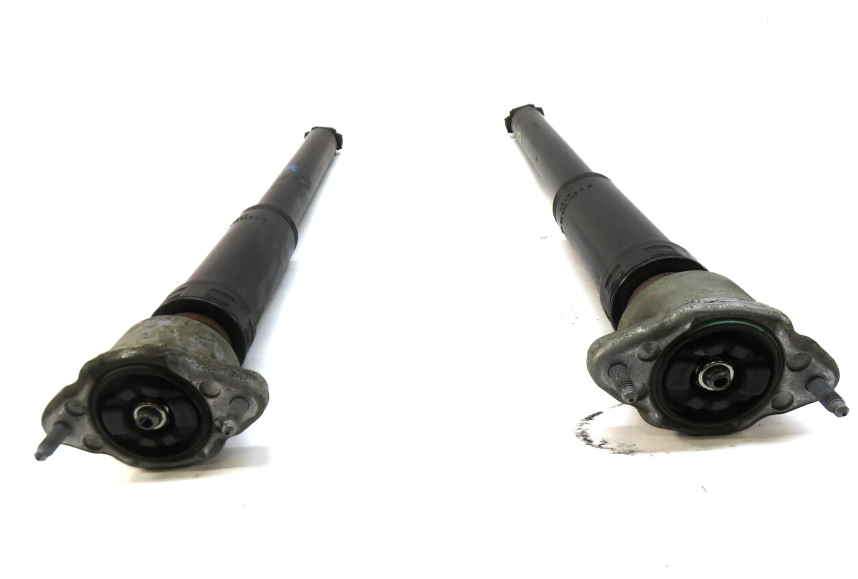 Thumbnail 4: 2016 MERCEDES E350 SEDAN (W212) REAR LEFT & RIGHT STANDARD SHOCK STRUT SET/2