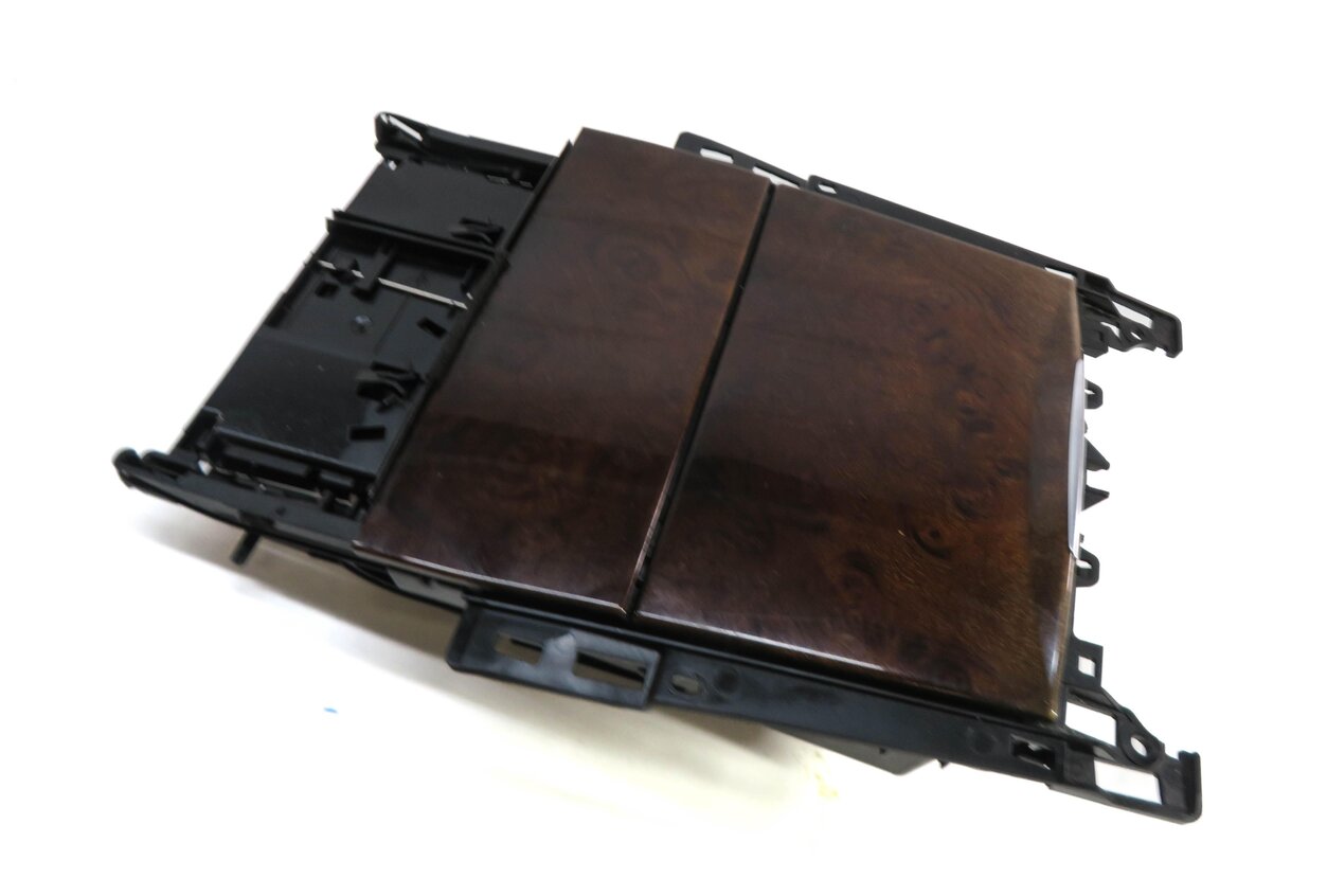 Thumbnail 1: 2016 E350 SEDAN (W212) FRONT CENTER CONSOLE STORAGE BIN w/ ASH TRAY (WALNUT)