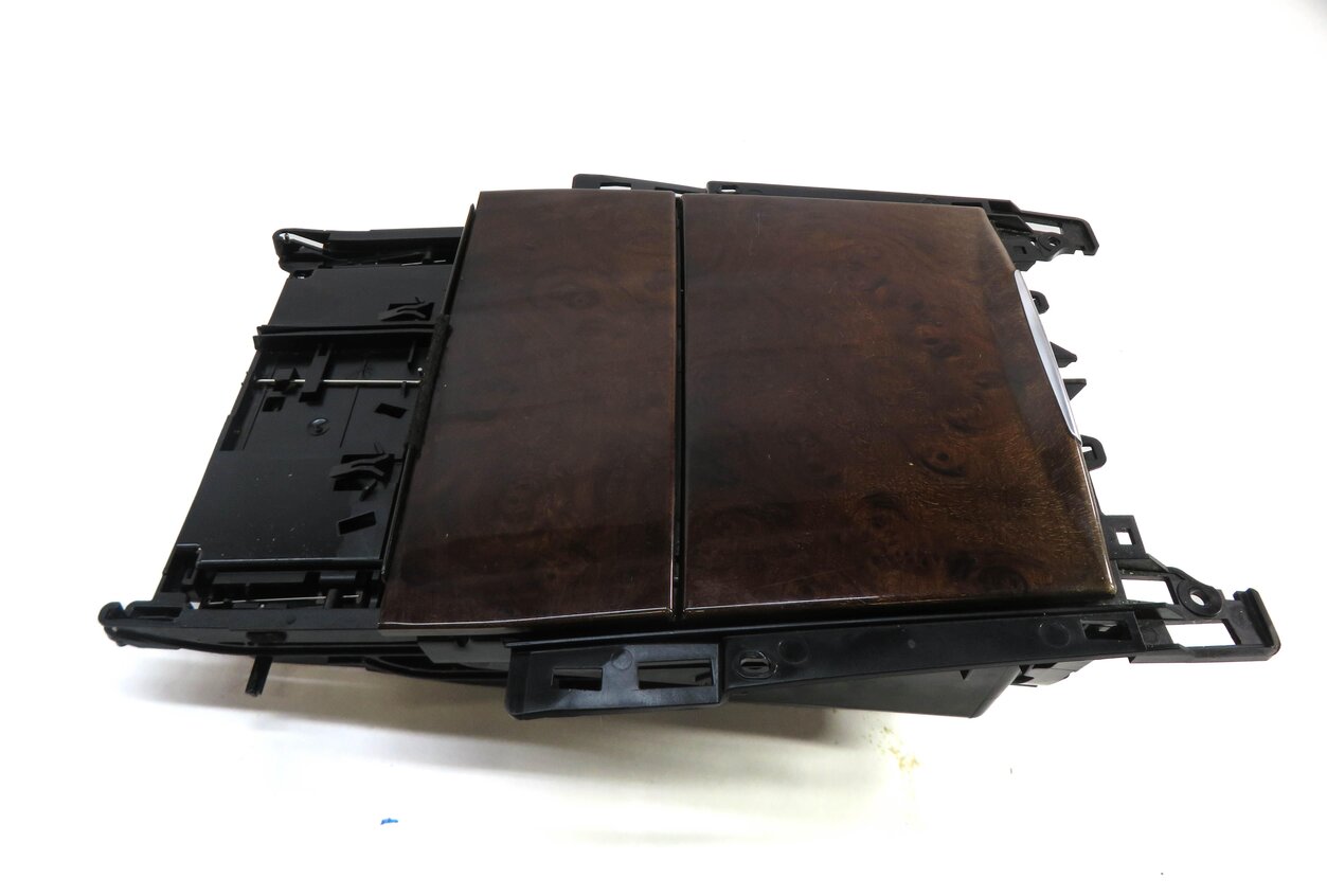 Thumbnail 2: 2016 E350 SEDAN (W212) FRONT CENTER CONSOLE STORAGE BIN w/ ASH TRAY (WALNUT)