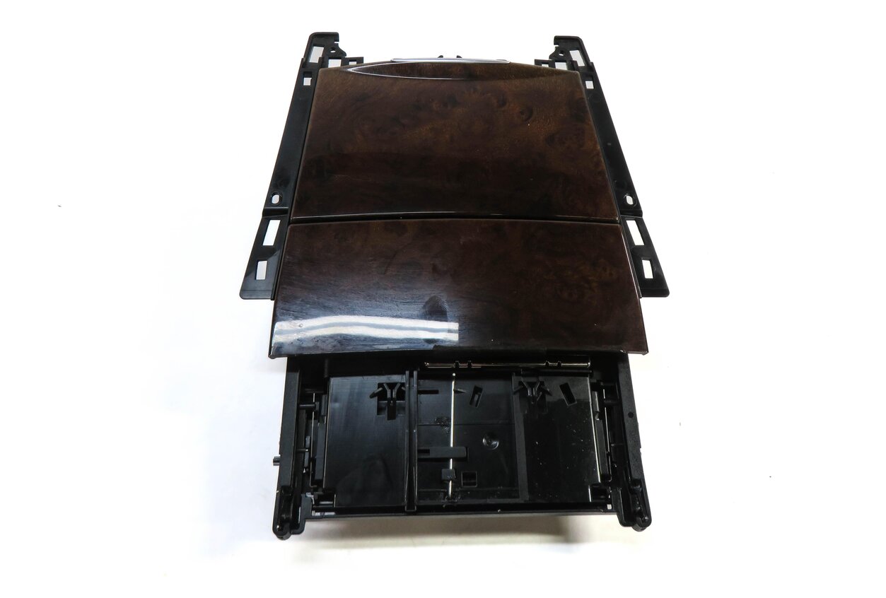 Thumbnail 3: 2016 E350 SEDAN (W212) FRONT CENTER CONSOLE STORAGE BIN w/ ASH TRAY (WALNUT)