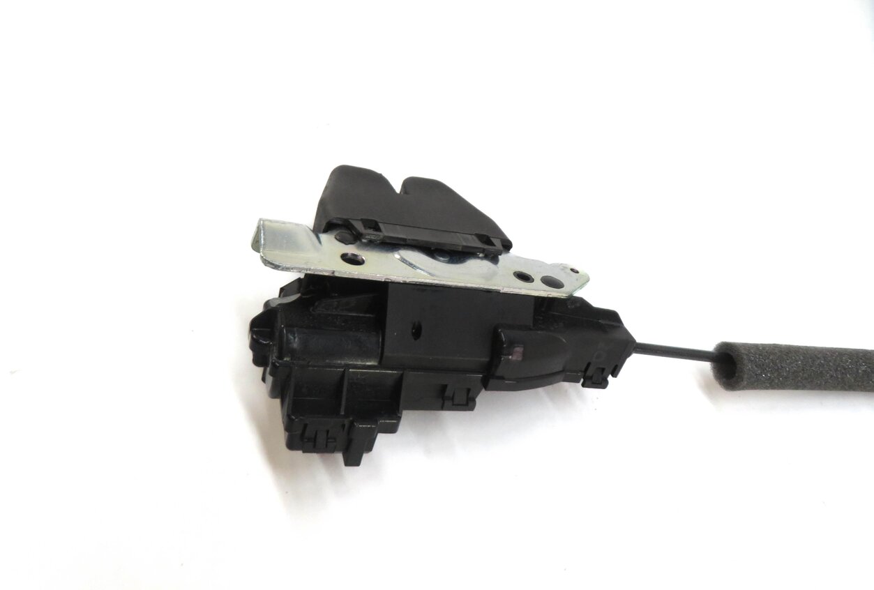 Thumbnail 3: 2016 MERCEDES E350 SEDAN (W212) TRUNK LATCH 2047500485