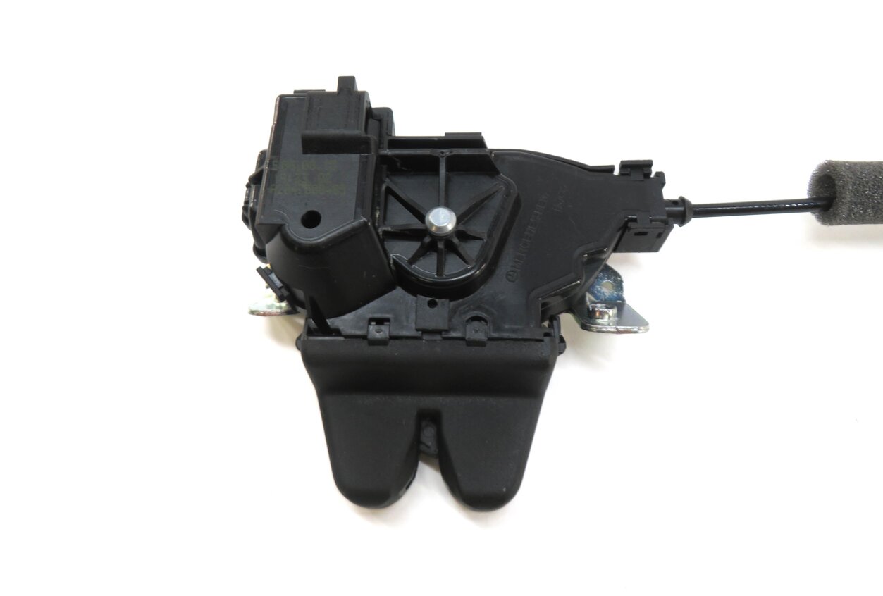 Thumbnail 4: 2016 MERCEDES E350 SEDAN (W212) TRUNK LATCH 2047500485