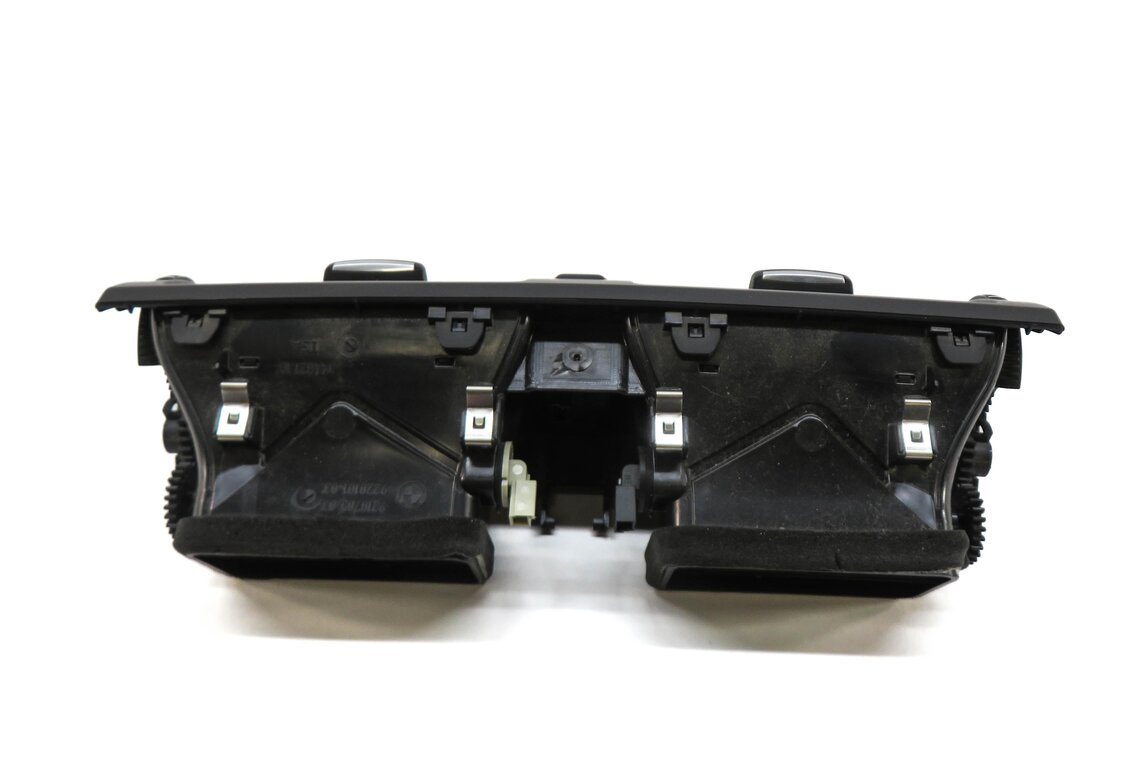 Thumbnail 3: 2013 BMW X5 (E70) FRONT CENTER DASH HEATER A/C AIR VENT w/ HAZARD LOCK SWITCH