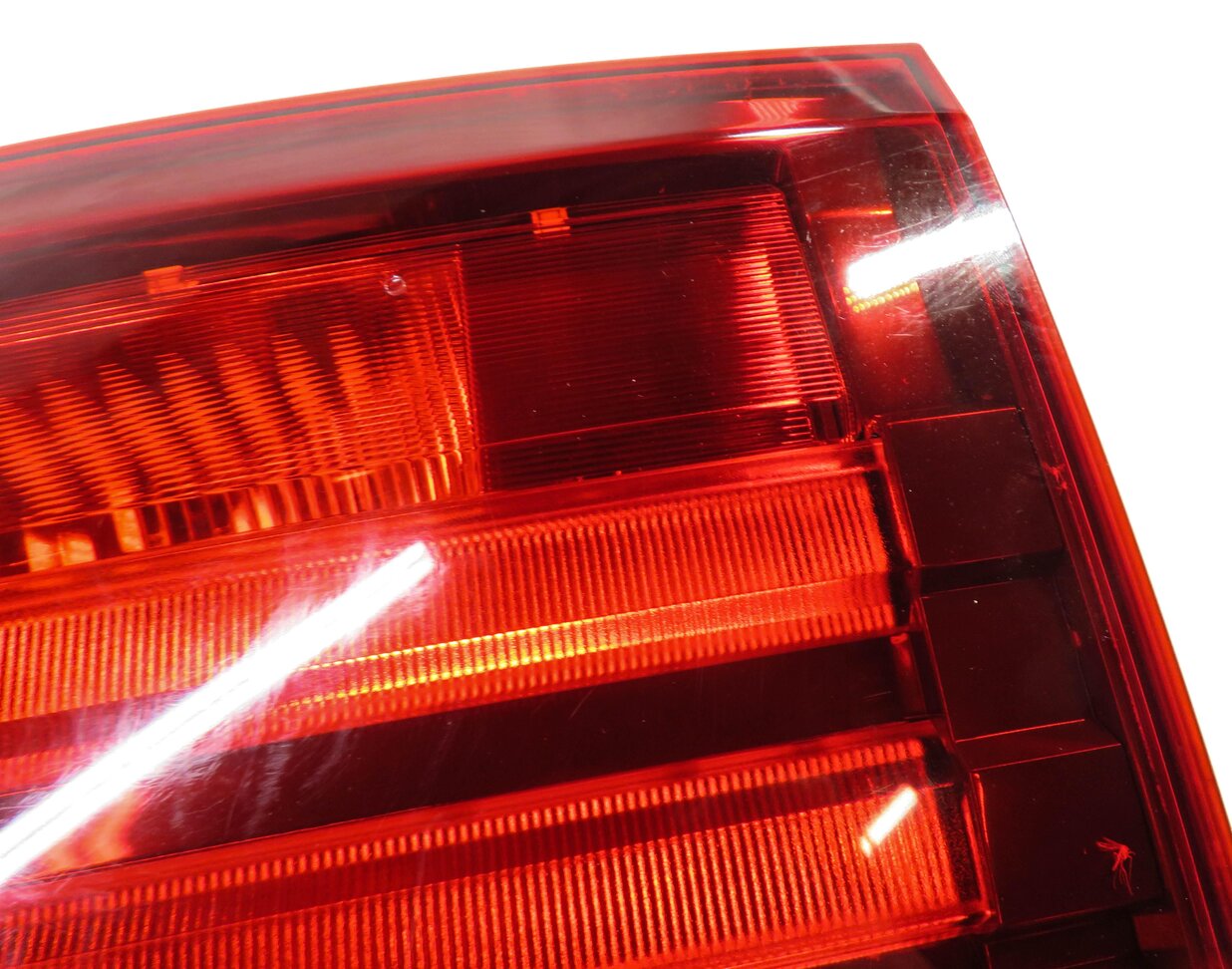 Thumbnail 6: 2011-2013 BMW X5 X5M (E70) LEFT DRIVER REAR TRUNK LID TAILLIGHT TAIL LIGHT LAMP