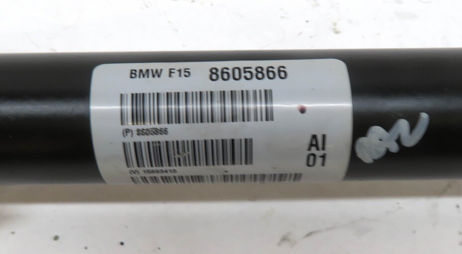 Thumbnail 4: 11-17 BMW X5 X5M X6 X6M (E70 E71 F15 F16 F85 F86) 3.0L / 4.4L - FRONT DRIVESHAFT