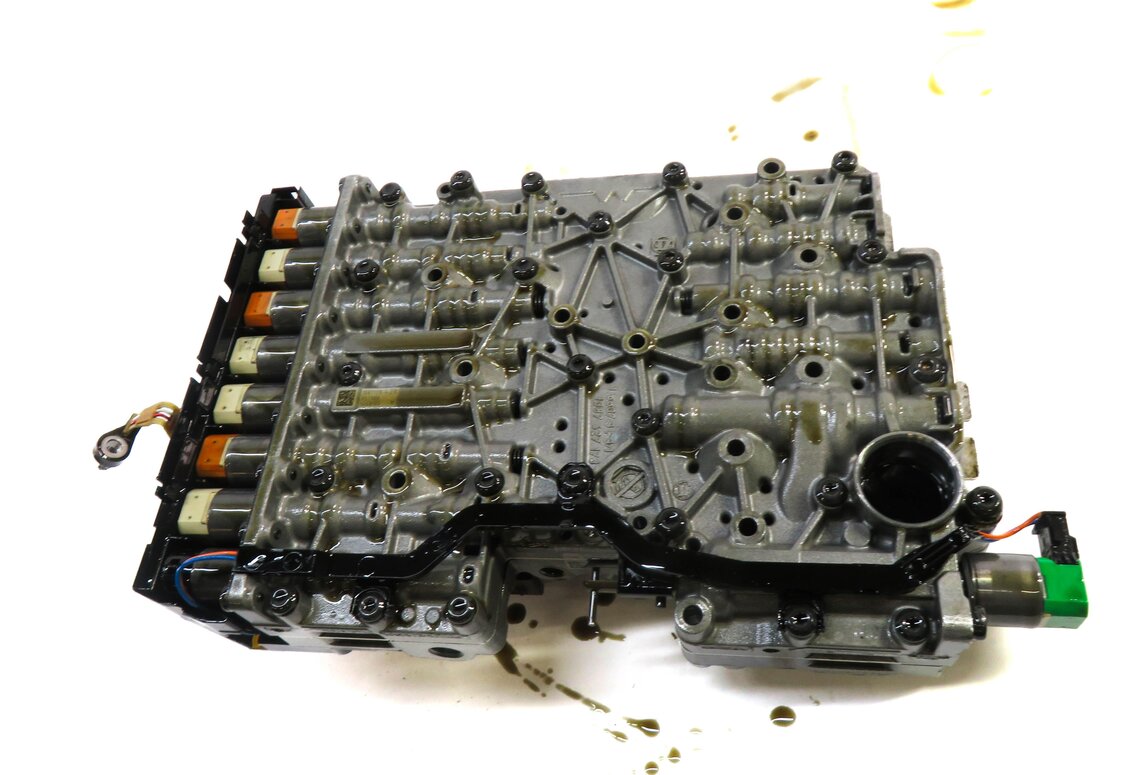 Thumbnail 5: 11-13 BMW X5 X6 (E70 E71) 3.0L TURBO 8HP-45 AUTOMATIC TRANSMISSION VALVE BODY