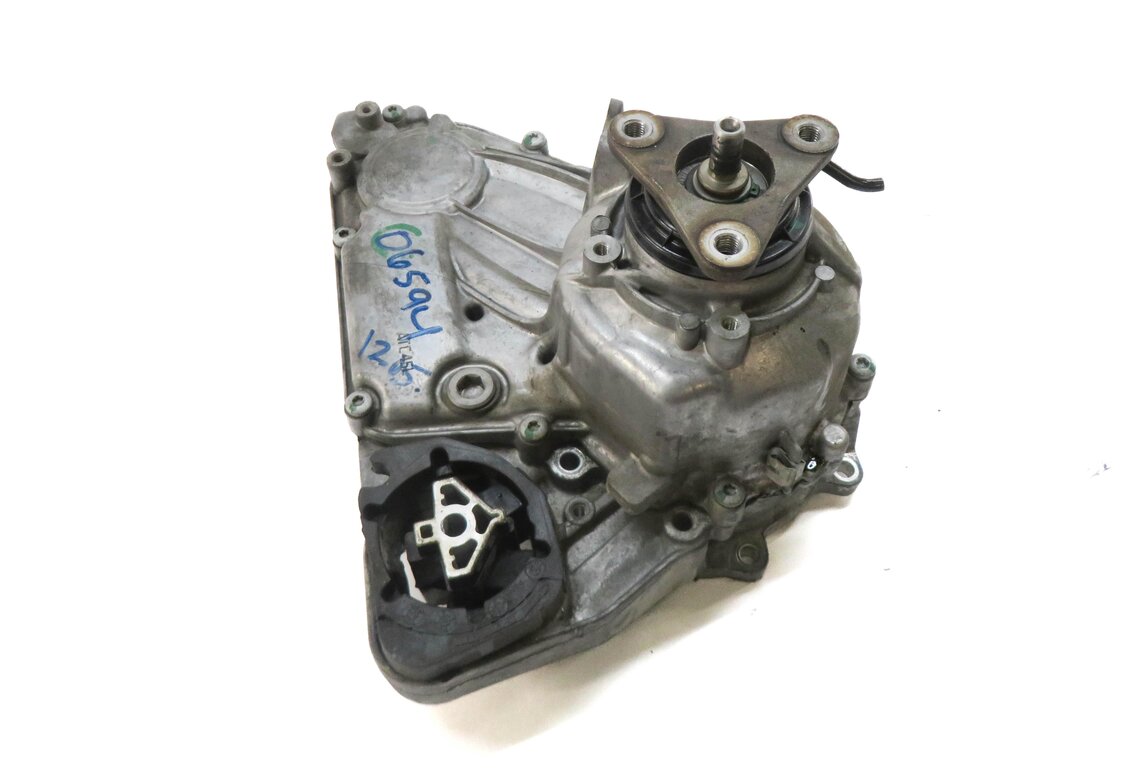 13-14 BMW X5 X6 (E70 E71) 3.0L N55 TURBO ENGINE - FRONT TRANSFER CASE w/o MOTOR