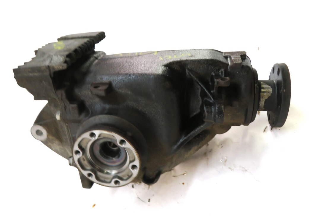 Thumbnail 4: 06-08 BMW Z4 (E85) 3.0L SI MODEL MANUAL TRANSMISSION REAR DIFFERENTIAL (3.23)