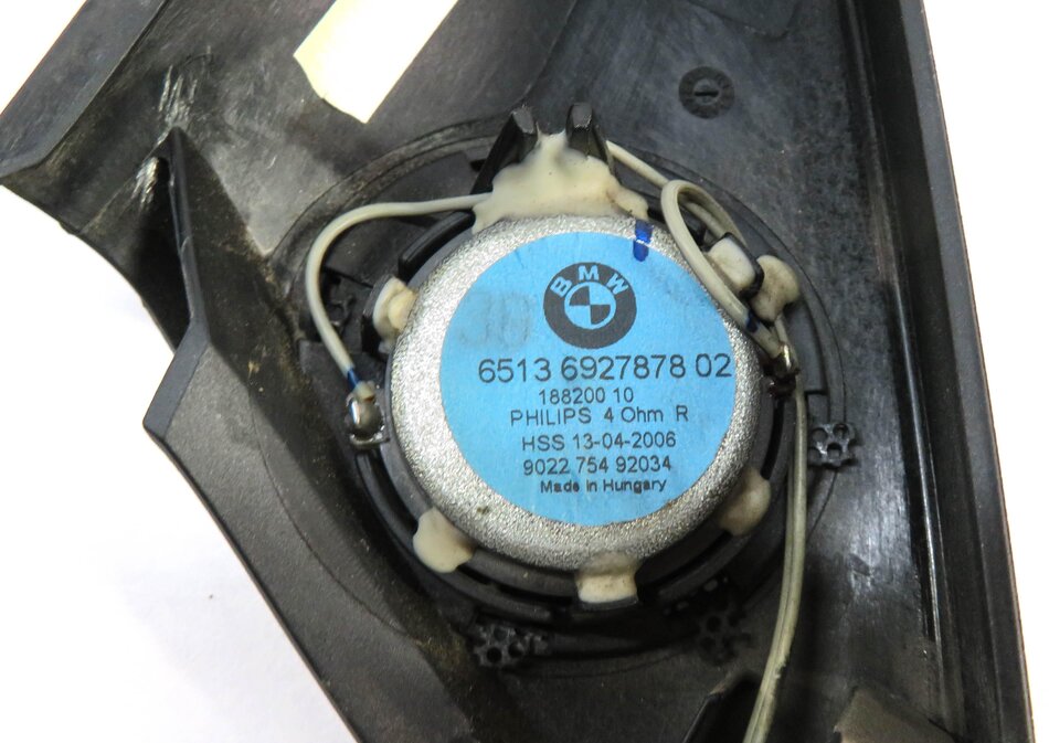 Thumbnail 4: 2006 BMW Z4si E85 DOOR UPPER PILLAR TRIANGLE TWEETER SPEAKER SET/2 w/ TRIM BLACK