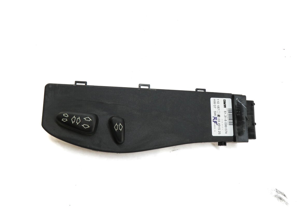 Thumbnail 2: 2006 BMW Z4si (E85) FRONT RIGHT PASSENGER SEAT ADJUST SWITCH (BLACK)