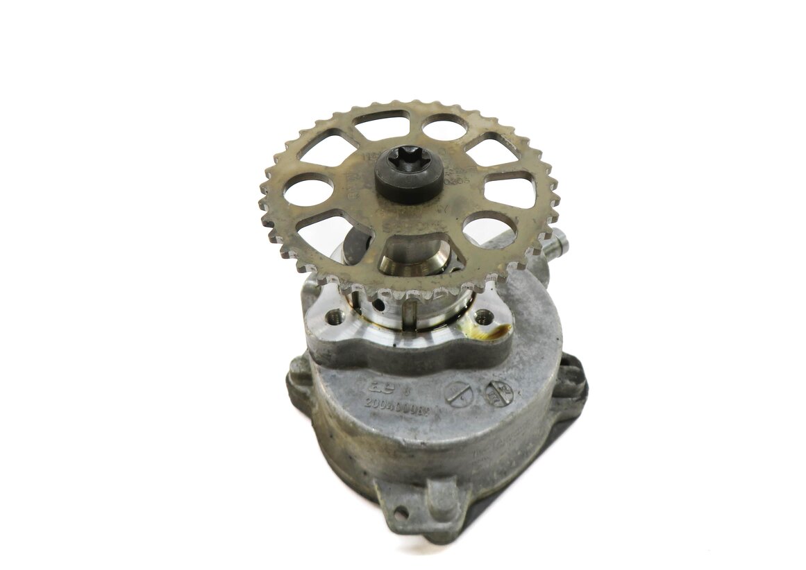 Thumbnail 2: 2006-2008 BMW Z4 325i 330i 525i 530i (E85 E60 E90) 3.0L ENGINE BRAKE VACUUM PUMP