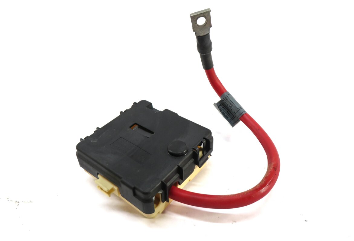 Thumbnail 2: 2003 BMW Z4 (E85) POSITIVE BATTERY CABLE w/ BLOWOUT MODULE 61138387547