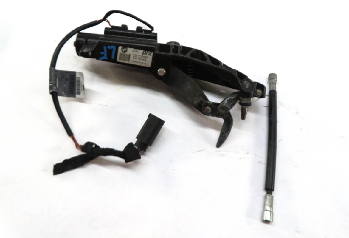 2003 BMW Z4 E85 FRONT LEFT DRIVER CONVERTIBLE TOP ELECTRIC LATCH ACTUATOR MOTOR