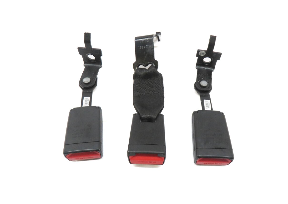 Thumbnail 3: 2014 BMW X5 (F15) REAR SEAT SEATBELT BUCKLE RECEIVER SET-3 (BLACK)
