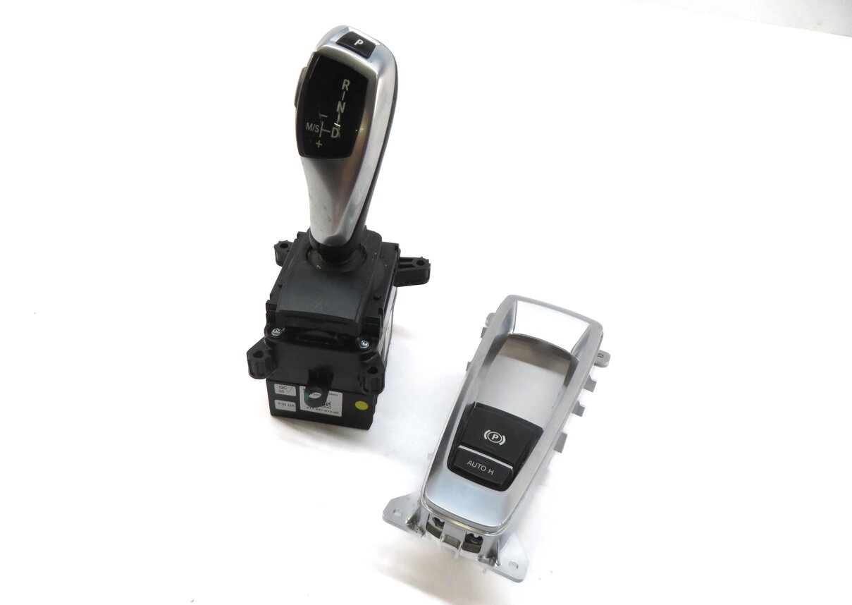2014-2018 BMW X5 (F15) X-DRIVE - A/T AUTOMATIC TRANSMISSION GEAR SHIFTER