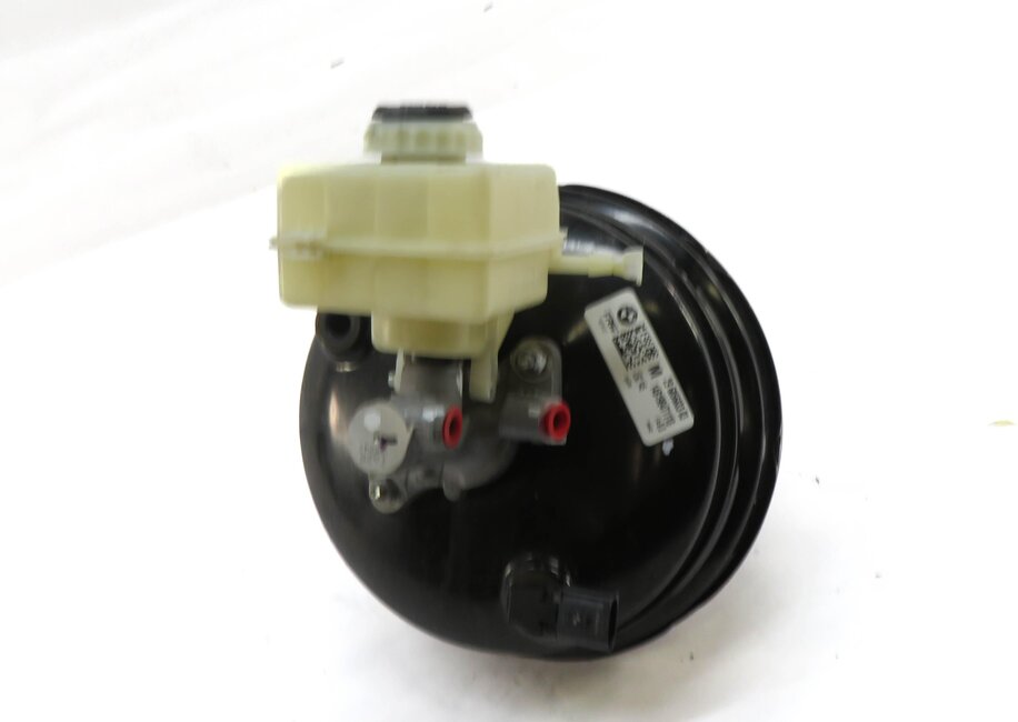 Thumbnail 2: 14-19 BMW X5 X6 (F15 F16) 3.0L / 4.4L - POWER BRAKE BOOSTER w/ MASTER CYLINDER