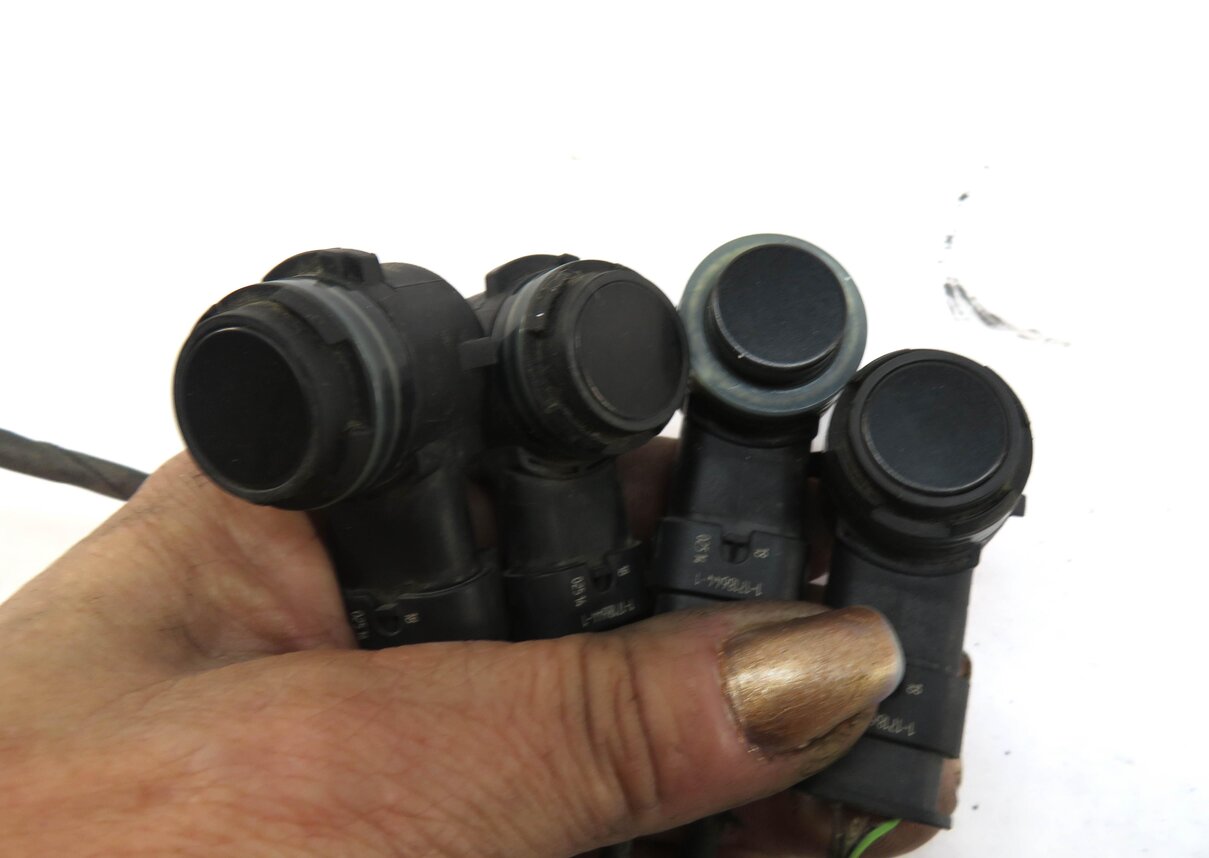Thumbnail 4: 2014 BMW X5 (F15) REAR PDC PARK DISTANCE SENSOR SET w/ HARNESS (BLACK 2 668)