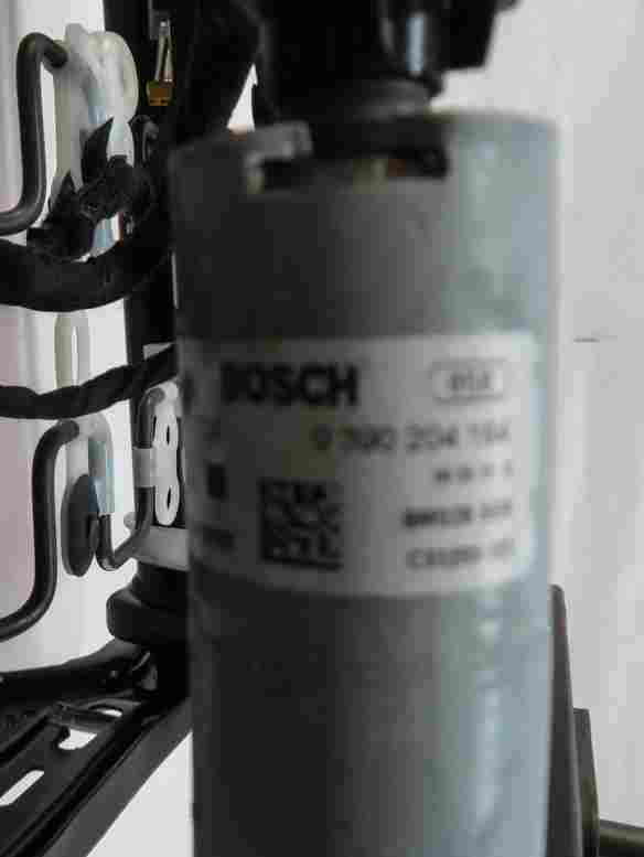Thumbnail 6: 17-19 AUDI A4 (B9 8W) LEFT FRONT DRIVER MEMORY SEAT TRACK w/ MOTORS (NON SPORT)