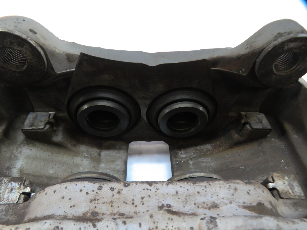Thumbnail 6: 2017-2019 AUDI A4 A5 (B9 8W 8W6) FRONT LEFT & RIGHT BRAKE CALIPER SET-2