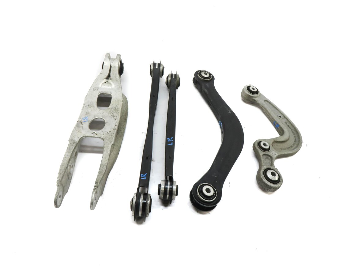 Thumbnail 2: 2017-2019 AUDI A4 ALLROAD (B9 8W) LEFT DRIVER REAR CONTROL ARM SET