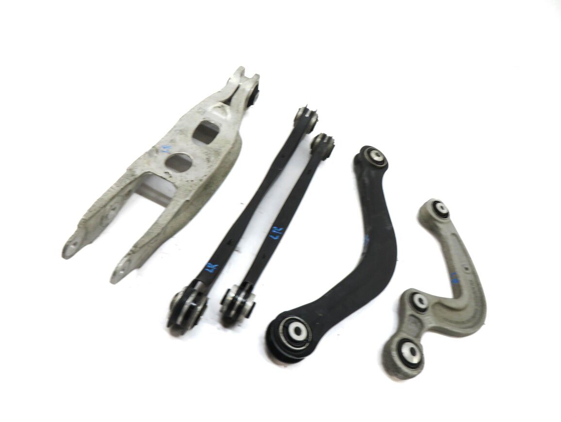 Thumbnail 3: 2017-2019 AUDI A4 ALLROAD (B9 8W) LEFT DRIVER REAR CONTROL ARM SET