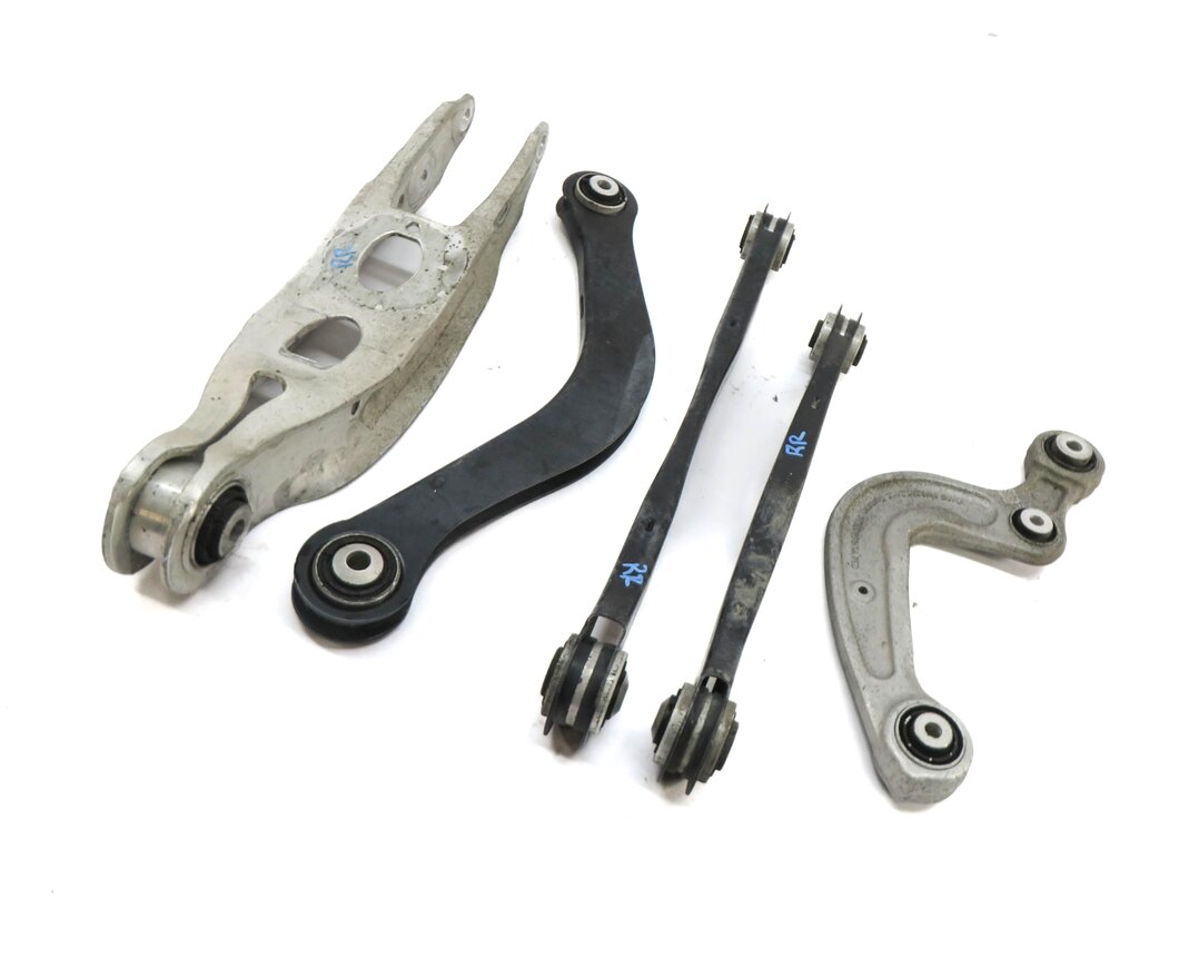 2017-2019 AUDI A4 ALLROAD (B9 8W) RIGHT PASSENGER REAR CONTROL ARM SET