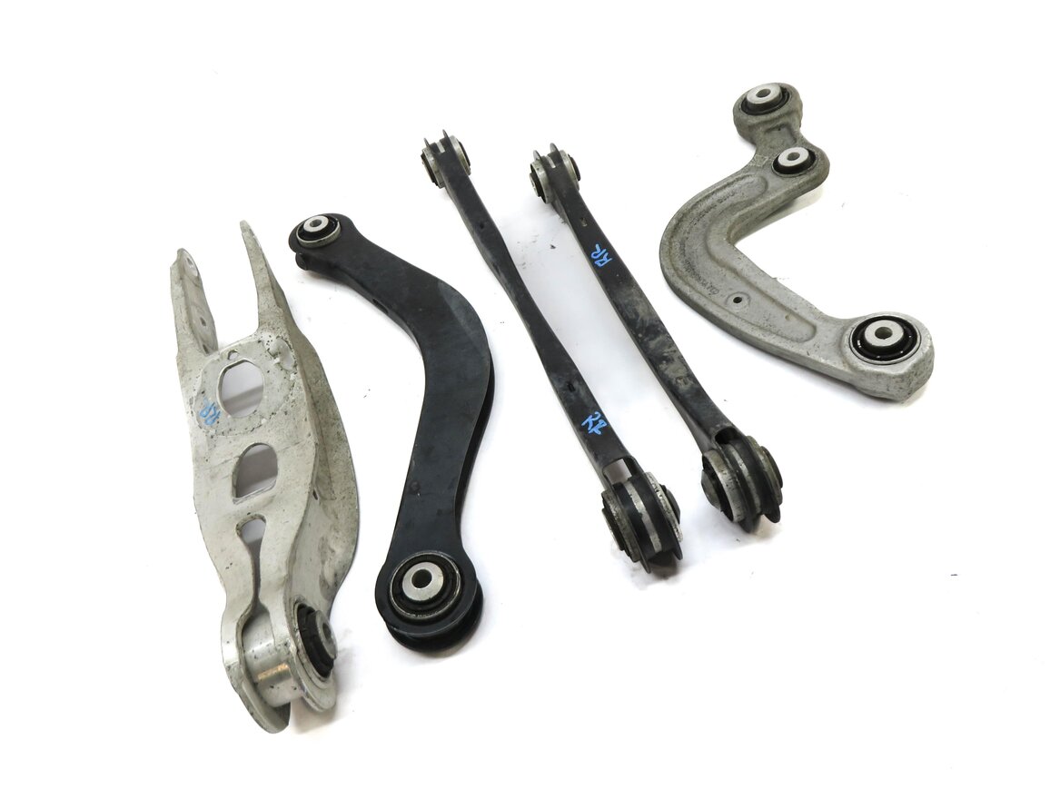 Thumbnail 3: 2017-2019 AUDI A4 ALLROAD (B9 8W) RIGHT PASSENGER REAR CONTROL ARM SET
