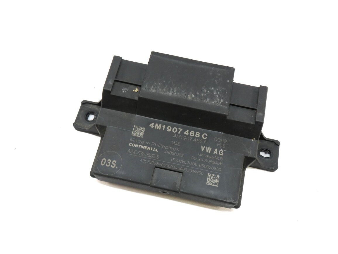 2017 AUDI A4 (B9 8W) GATEWAY CONTROL MODULE