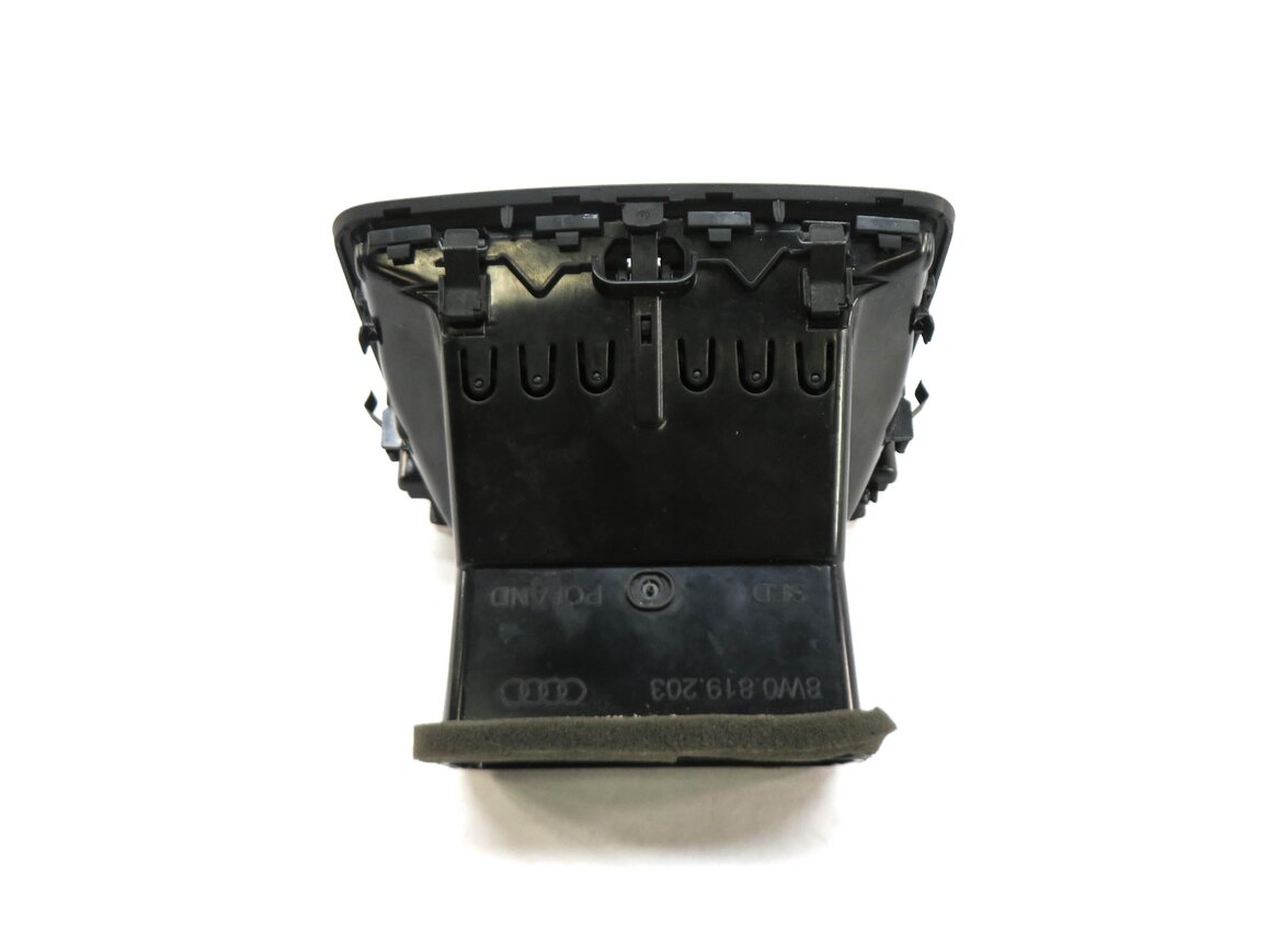 Thumbnail 3: 2017 AUDI A4 (B9 8W) REAR CENTER CONSOLE HEATER A/C AIR VENT
