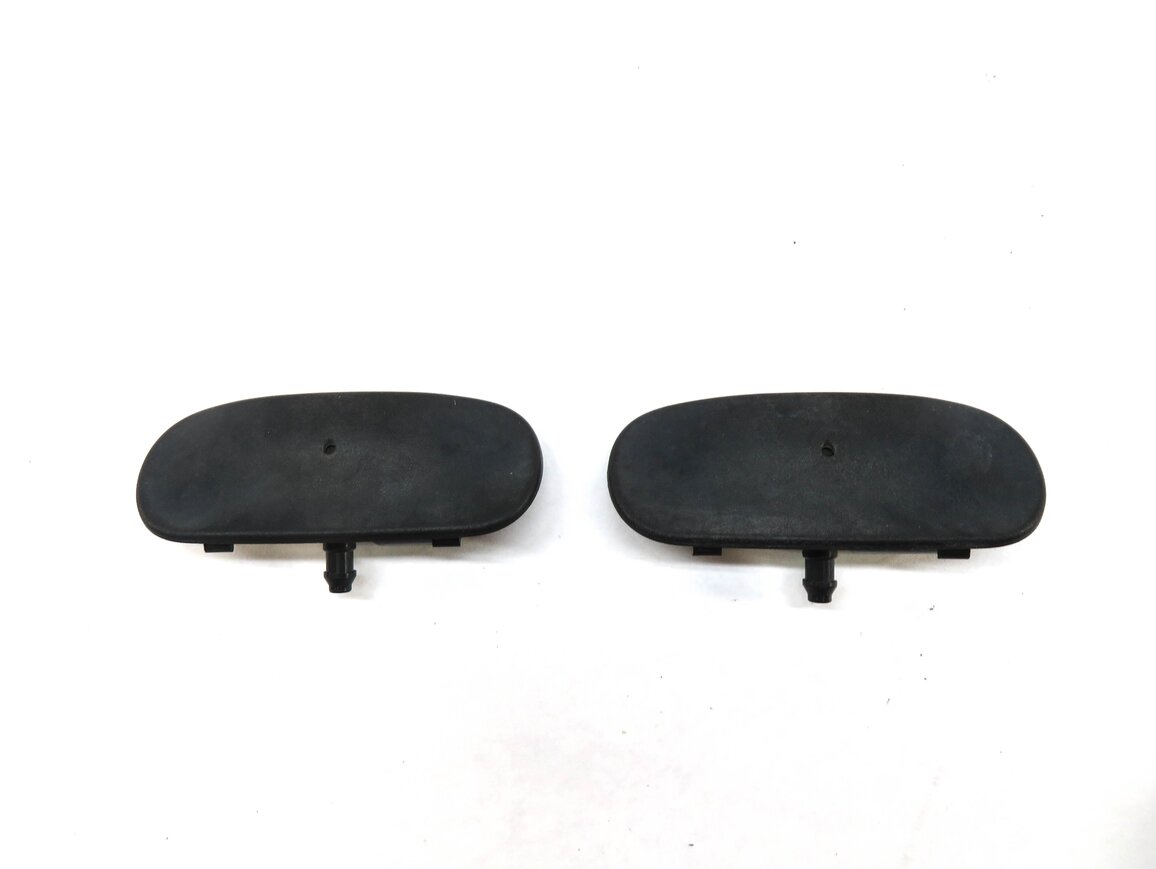 2017 AUDI A4 (B9 8W) FRONT LEFT & RIGHT WINDSHIELD WASHER SQUIRTER NOZZLE SET-2