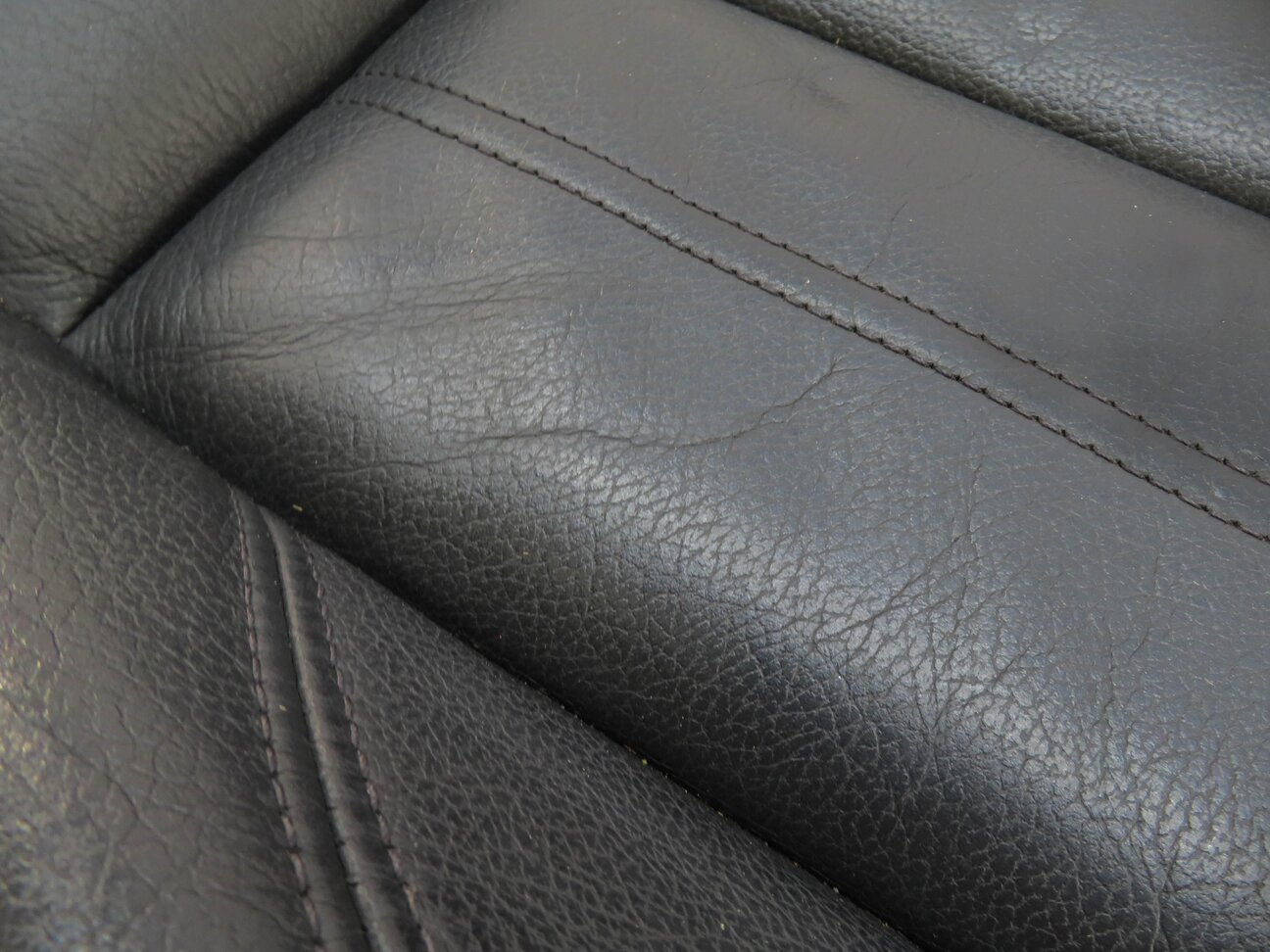 Thumbnail 7: 17-19 AUDI A4 (B9 8W) RIGHT PASSENGER LOWER BOTTOM HEATED SEAT CUSHION (BLACK)