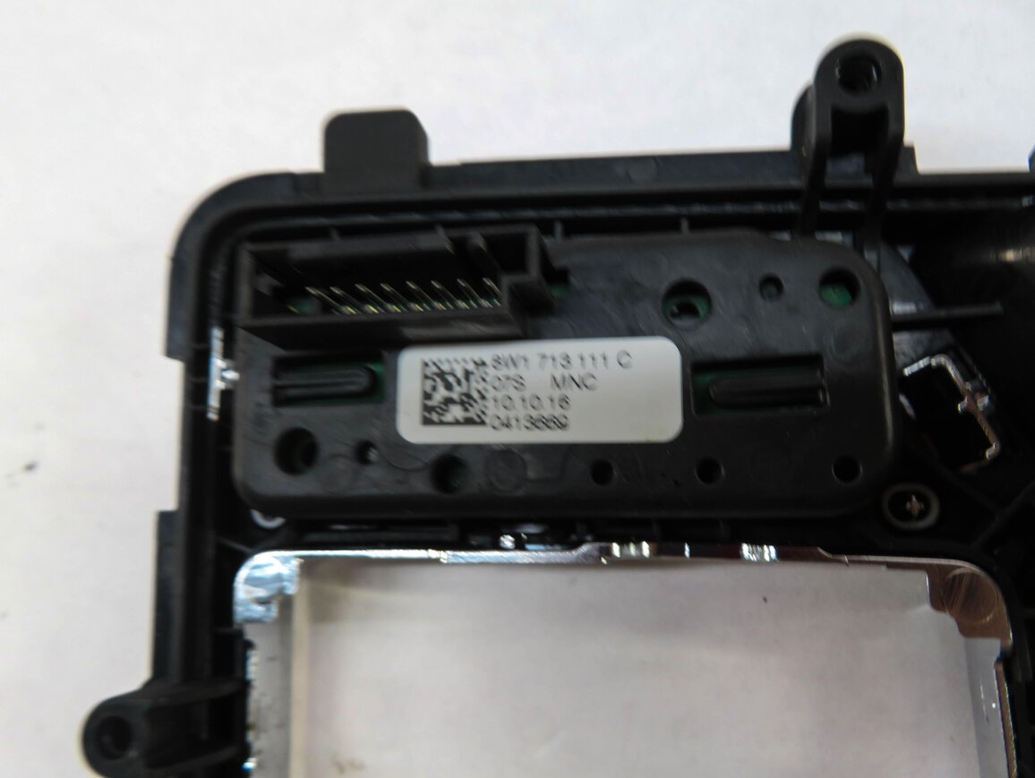 Thumbnail 5: 2017 AUDI A4 (B9 8W) GEAR SHIFTER SHIFT INDICATOR TRIM w/ PARKING BRAKE SWITCH