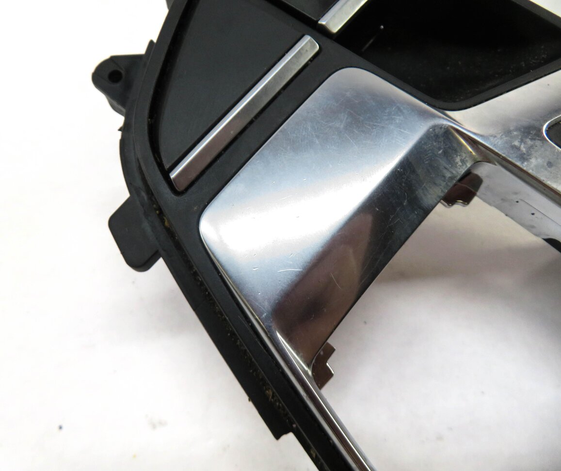 Thumbnail 6: 2017 AUDI A4 (B9 8W) GEAR SHIFTER SHIFT INDICATOR TRIM w/ PARKING BRAKE SWITCH