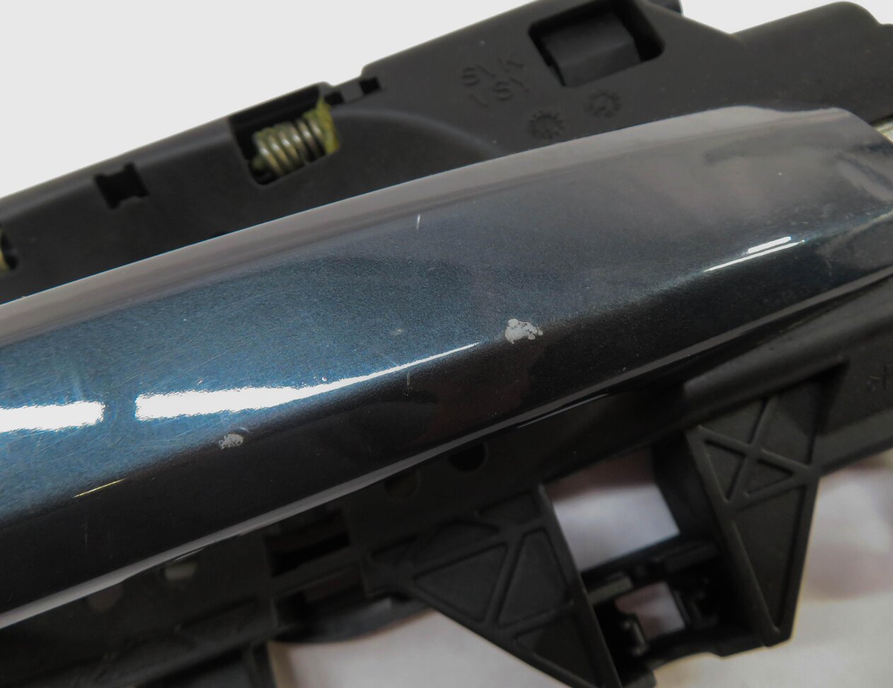 Thumbnail 5: 2017-2021 AUDI ALLROAD A4 A5 S5 (B9 8W 8WS F5) RIGHT FRONT DOOR HANDLE (GRAY H1)