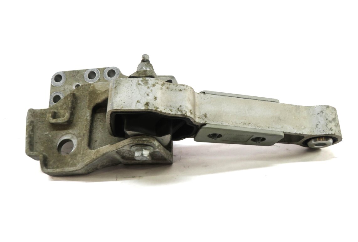 Thumbnail 2: 2016 RANGE ROVER EVOQUE (L538) 2.0L TURBO ENGINE UPPER MOTOR MOUNT BRACKET
