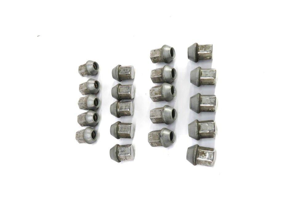 Thumbnail 4: 2008-2020 LAND ROVER LR2 DISCOVERY SPORT RANGE ROVER EVOQUE VALAR LUG NUT SET/20