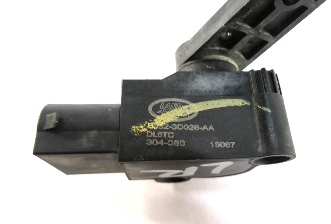 Thumbnail 5: 2016 RANGE ROVER EVOQUE (L538) LEFT DRIVER REAR SUSEPNSION HEIGHT LEVEL SENSOR