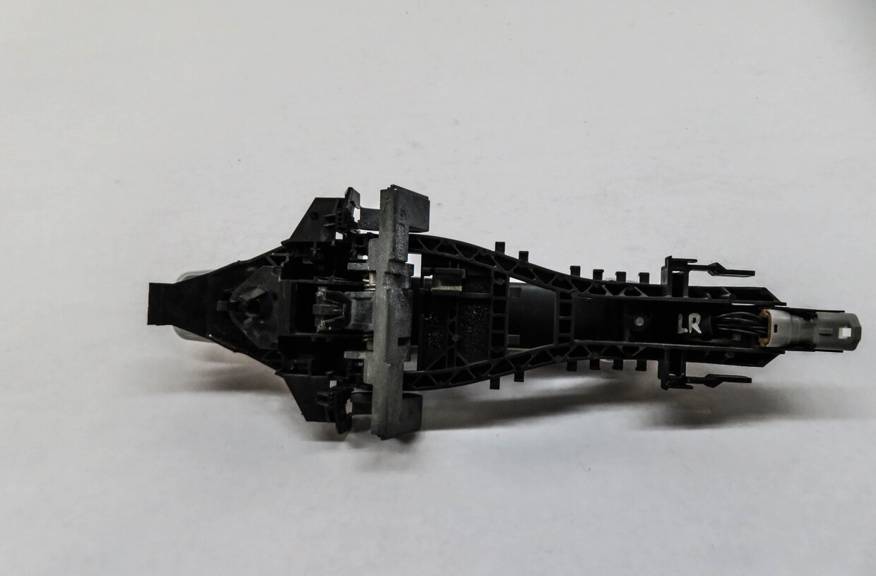 Thumbnail 4: 12-17 RANGE ROVER SPORT EVOQUE (L405 L494) LEFT REAR PASSIVE DOOR HANDLE (WHITE)