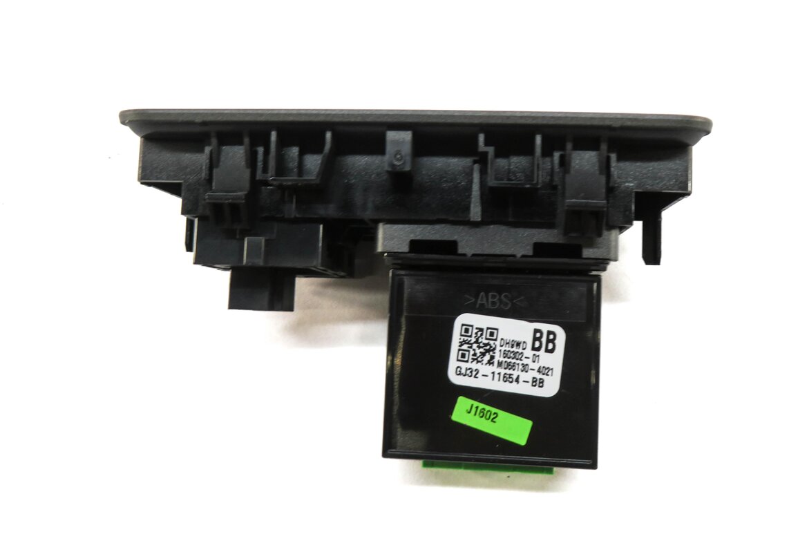 Thumbnail 4: 2016 RANGE ROVER EVOQUE (L538) TRUNK RELEASE DIMMER SWITCH BUTTON PANEL
