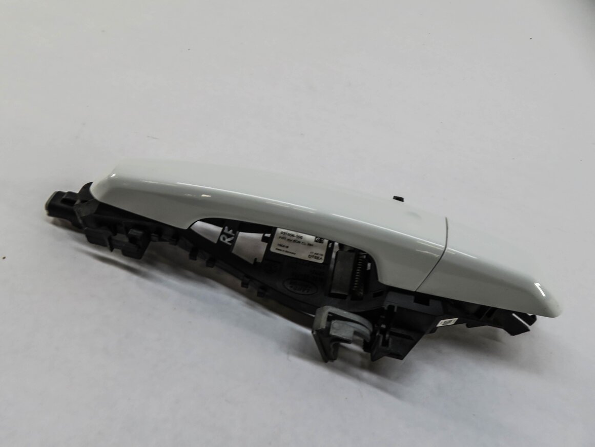 12-17 RANGE ROVER SPORT EVOQUE (L405 L494) RIGHT FRONT PASSIVE DOOR HANDLE WHITE
