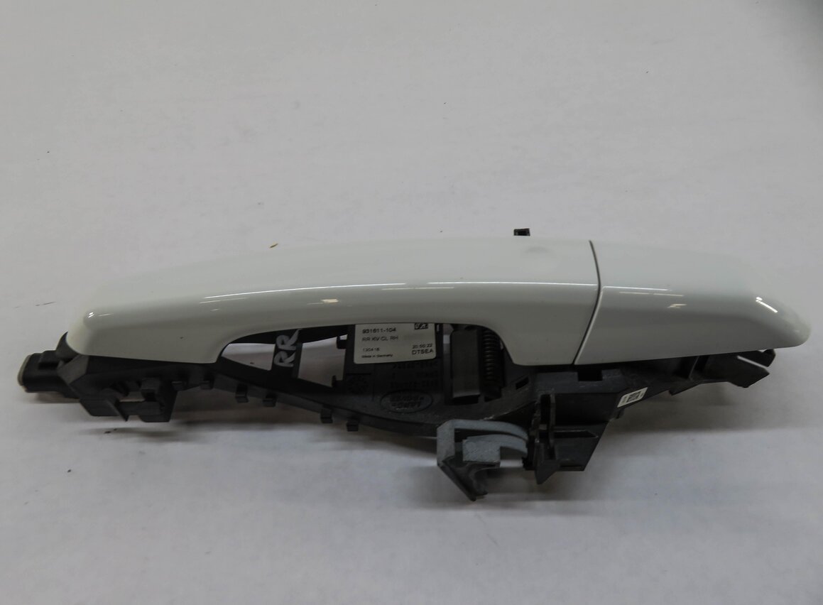 Thumbnail 2: 12-17 RANGE ROVER SPORT EVOQUE (L405 L494) RIGHT REAR PASSIVE DOOR HANDLE WHITE