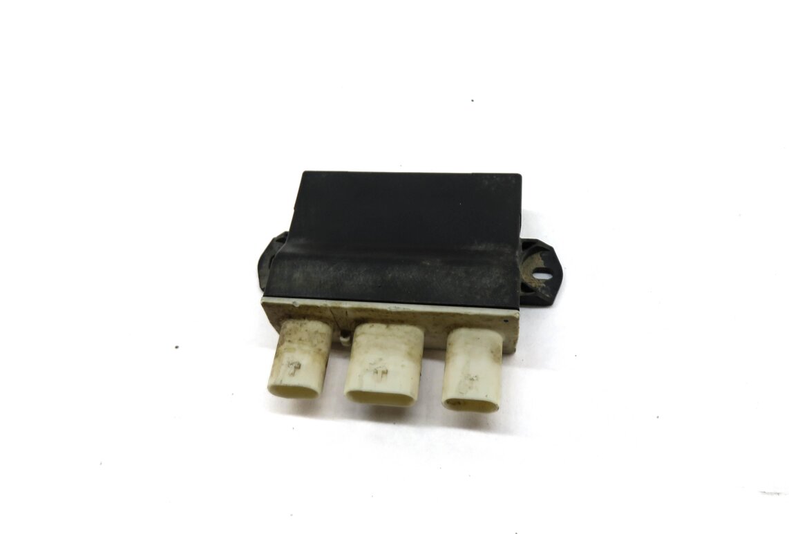 Thumbnail 3: 2016 RANGE ROVER EVOQUE (L538) REAR TRUNK KICK PANEL SMART OPENER CONTROL MODULE